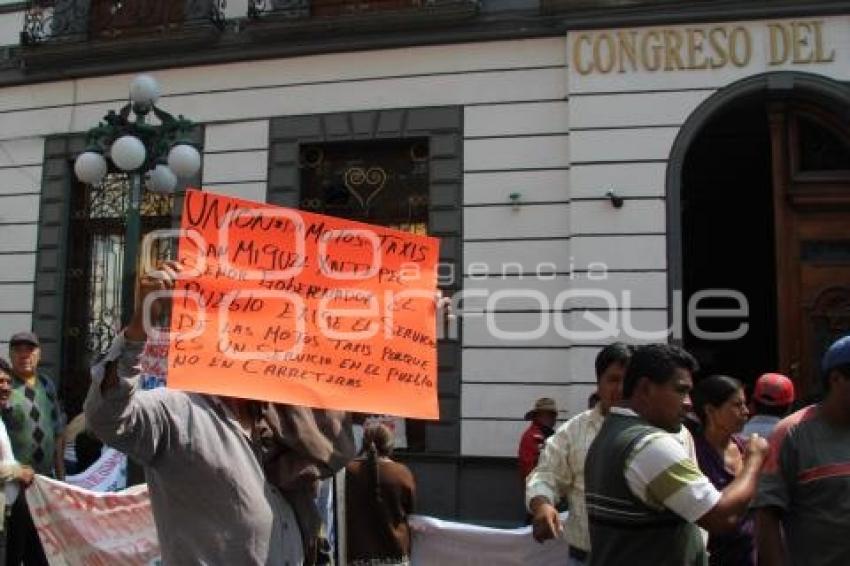 MANIFESTACIÓN MOTOTAXIS EN EL CONGRESO