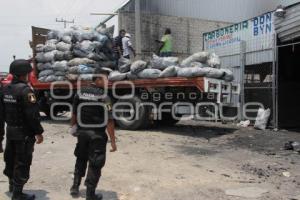 DECOMISO DE CARBÓN CLANDESTINO . CENTRAL DE ABASTO