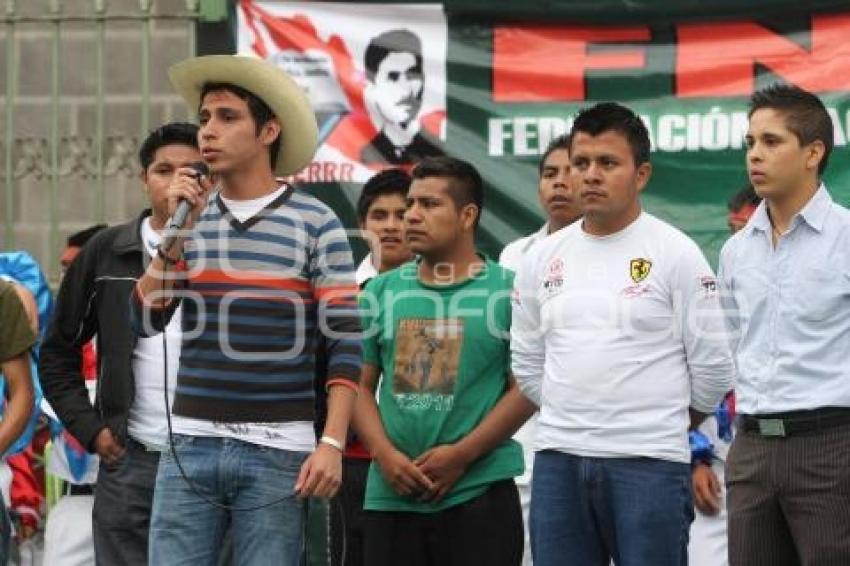 MANIFESTACIÓN CULTURAL ESTUDIANTES