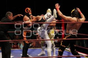 LUCHA LIBRE . ARENA PUEBLA