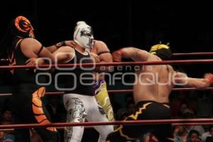 LUCHA LIBRE . ARENA PUEBLA