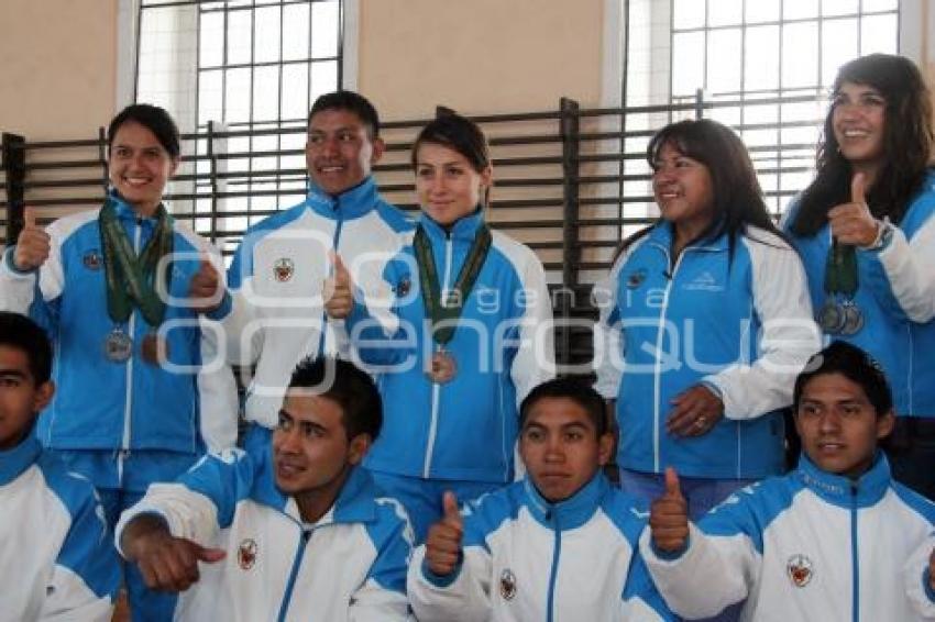 EQUIPO DE KARATE BUAP