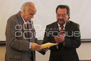 RECONOCIMIENTO A ARTURO AZUELA BUAP