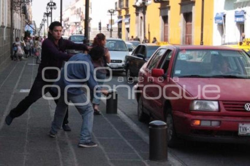 AGREDEN A HOMOSEXUALES CENTRO HISTÓRICO