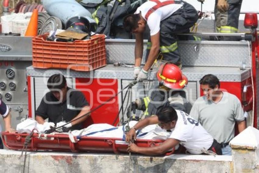 CAE JOVEN A BARRANCA EN ZARAGOZA