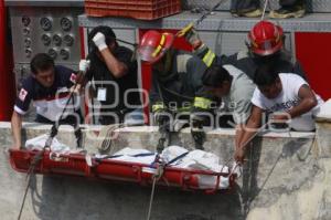 CAE JOVEN A BARRANCA EN ZARAGOZA