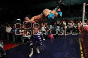 LUCHA LIBRE . ARENA PUEBLA