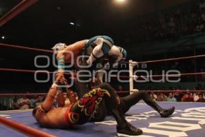 LUCHA LIBRE . ARENA PUEBLA