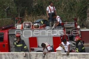 CAE JOVEN A BARRANCA EN ZARAGOZA