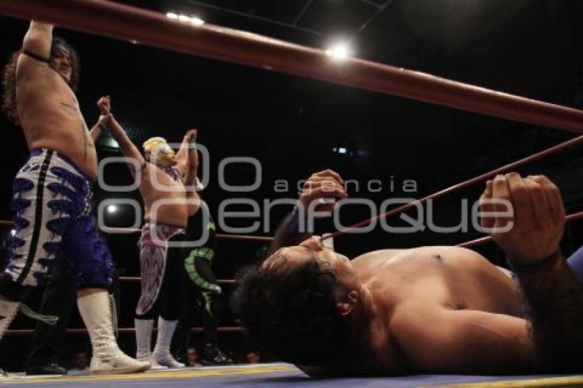 LUCHA LIBRE . ARENA PUEBLA