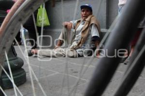 MANIFESTACIÓN A BORDO DE BICICLETAS