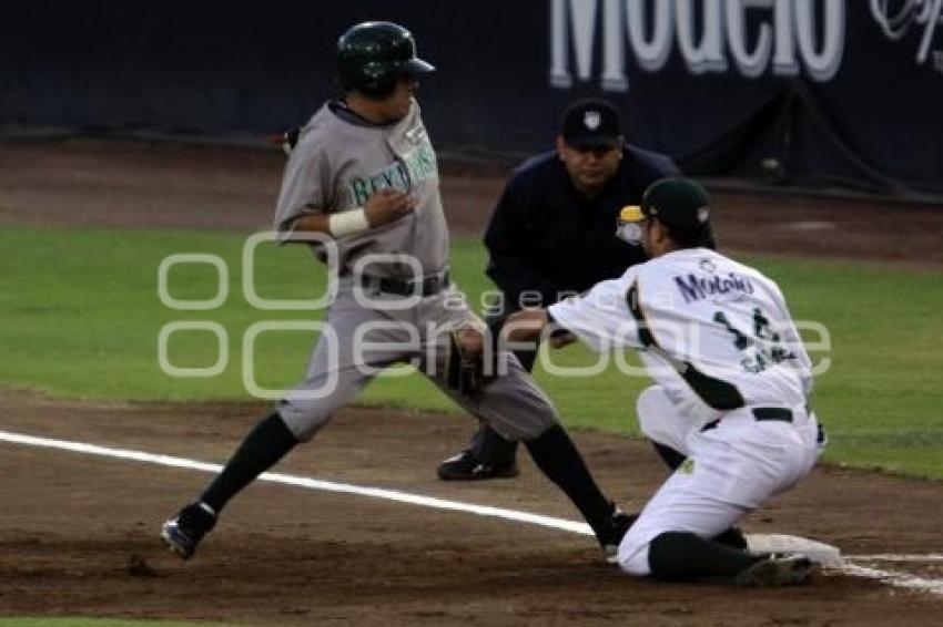 BEISBOL . PERICOS VS BRONCOS