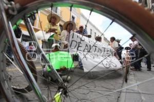 MANIFESTACIÓN A BORDO DE BICICLETAS