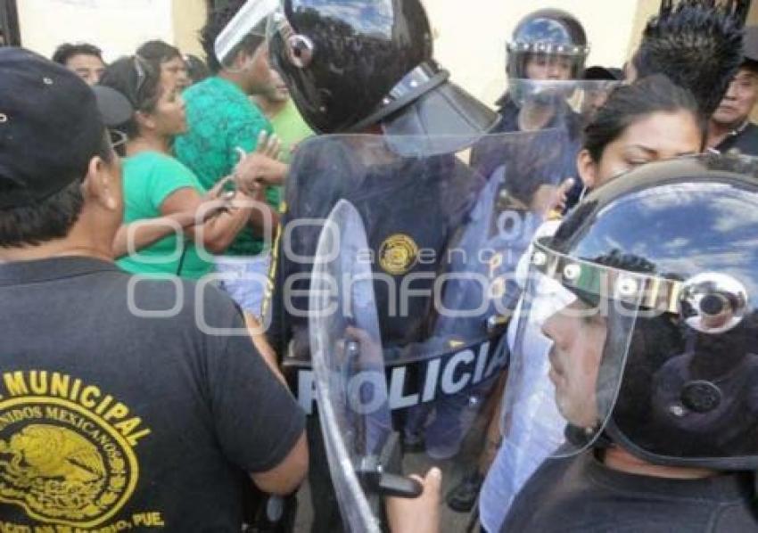 ACATLÁN DE OSORIO . CONFLICTO INSPECTORÍA