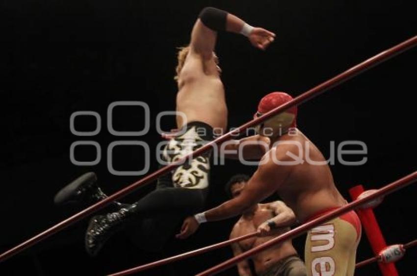 LUCHA LIBRE . ARENA PUEBLA