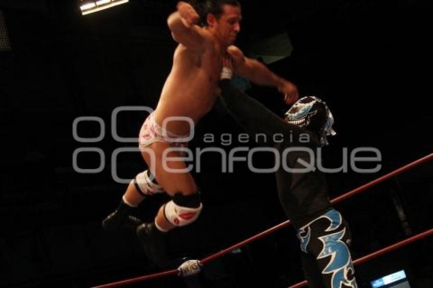 LUCHA LIBRE . ARENA PUEBLA