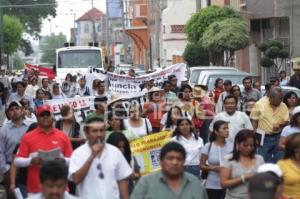 MARCHAN MAGISTERIO Y ORGANIZACIONES SOCIALES