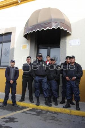 MANIFIESTAN POLICIAS SAN JERONIMO CALERAS