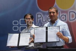 FIRMAN CONVENIO PUEBLA Y SCT