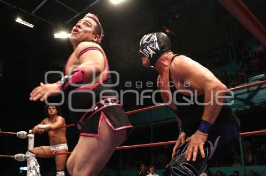 LUCHA LIBRE
