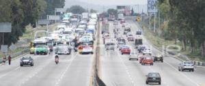 MANIFESTACION TRANSPORTISTAS AMOTAC EN AUTOPISTA PUEBLA MÉXICO