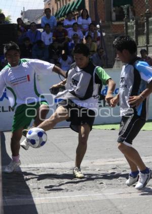 TORNEO DE FUTBOL DE LA CALLE ALA CANCHA CON TELMEX