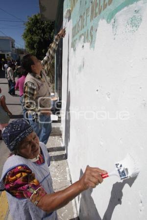 DÁNDOLE COLOR A PUEBLA