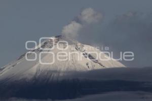 TURISMO . VOLCÁN