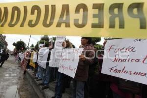 APOYAN MAESTROS DEL COLEGIO DE BACHILLERES A REFUGIO RIVAS