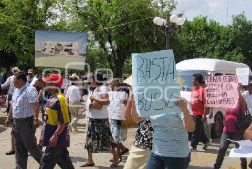 MANIFESTACIÓN EN ACATLÁN