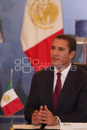 FIRMA DE COLABORACIÓN ENTRE EL DF Y ESTADO DE PUEBLA