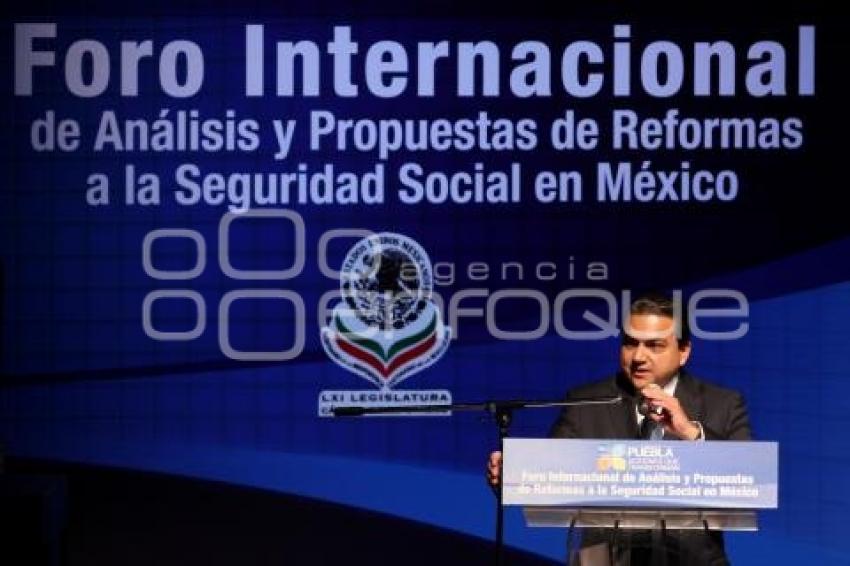 INAUGURAN FORO INTERNACIONAL SOBRE SEGURIDAD SOCIAL