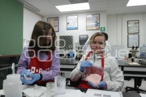 KIDS LOVE CHEMISTRY