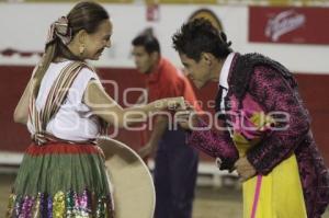 CORRIDA DE TOROS - RUBEN ARROYO