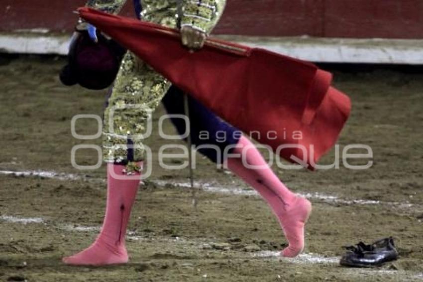 CORRIDA DE TOROS - JESUS LUJAN