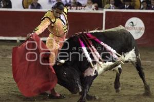 CORRIDA DE TOROS - ALFONSO MATEOS