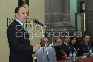 PRESENTAN JUAN DE PALAFOX, CONSTRUCTOR DE LA ANGELÓPOLIS