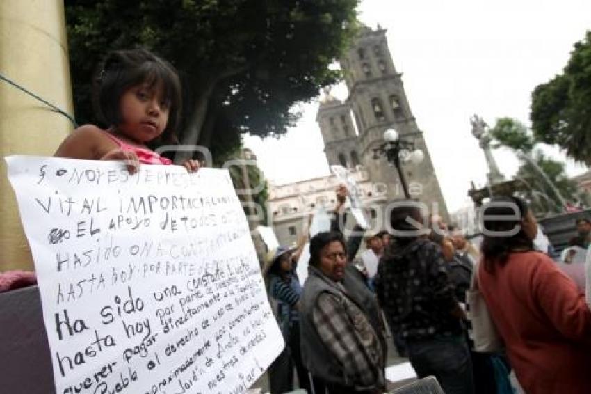 PROTESTA DE VENDEDORAS DE PLANTAS DE ANALCO