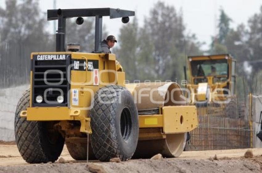 OBRAS . ENTRONQUE AUTOPISTA