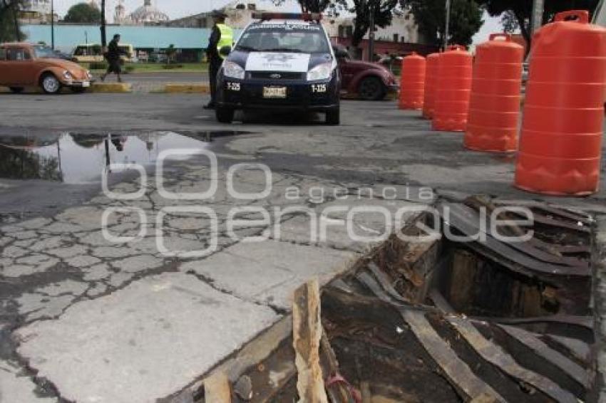 ALCANTARILLA SIN TAPA EN LA 5 ORIENTE