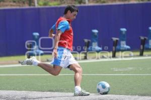 ENTRENAMIENTO PUEBLA FC GONZALO PINEDA