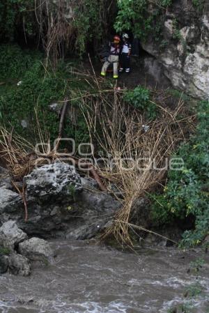 RESCATE DE TRES JÓVENES EN RÍO ATOYAC