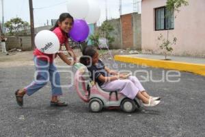 INAUGURAN CALLE EN BOSQUES DE MANZANILLA