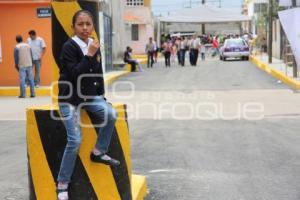 INAUGURAN CALLE EN BOSQUES DE MANZANILLA