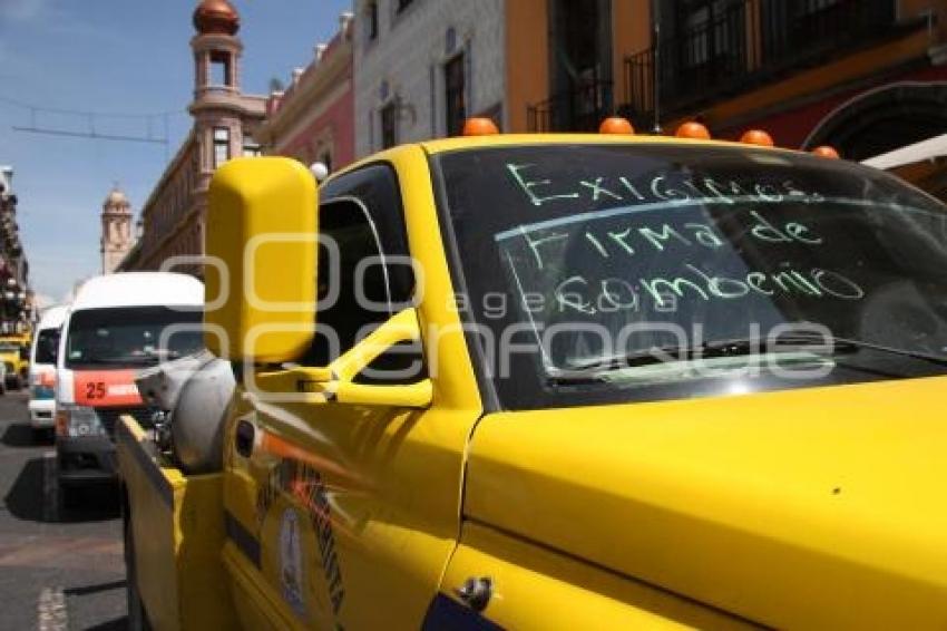 MANIFESTACIÓN DE CONDUCTORES DE GRÚAS