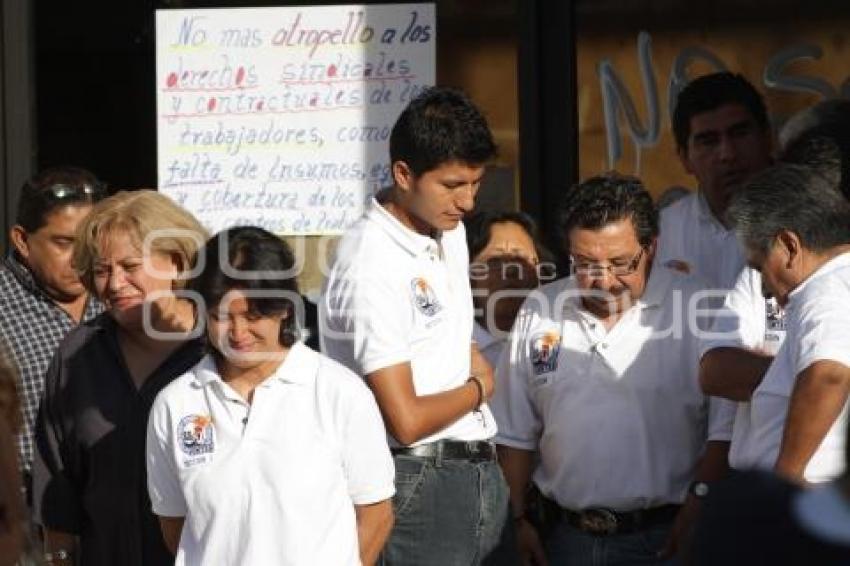 MANIFESTACIÓN EN DELEGACION ESTATAL IMSS