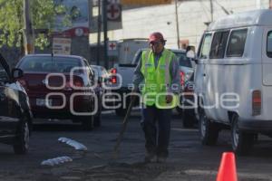 BACHEO . CAOS VIAL