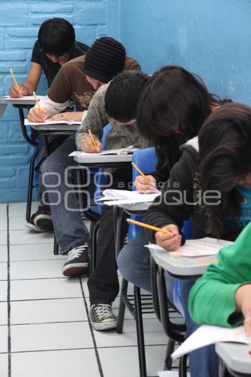 EXAMEN DE ADMISIÓN . PREPAS BUAP