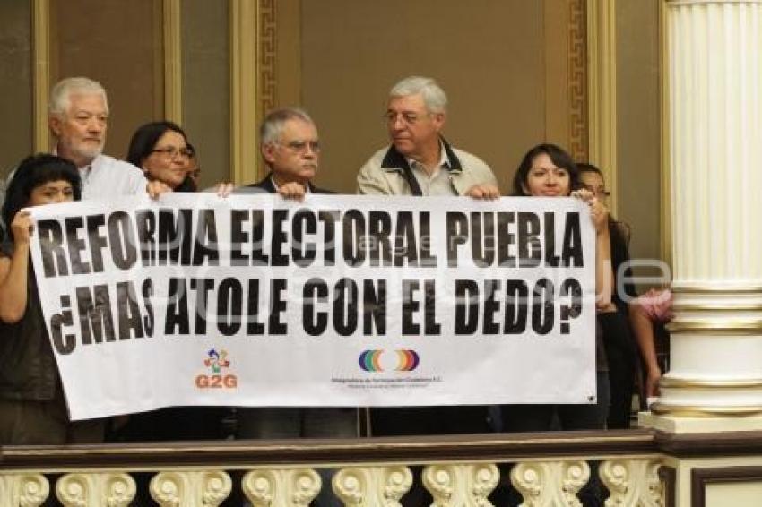 HINOJOSA PROTESTA CONGRESO DEL ESTADO