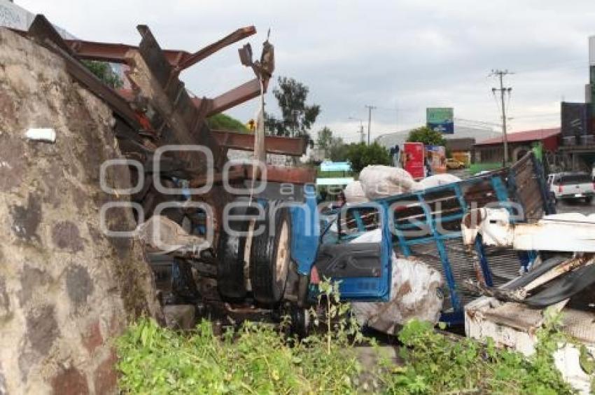 ACCIDENTE POR LLUVIA